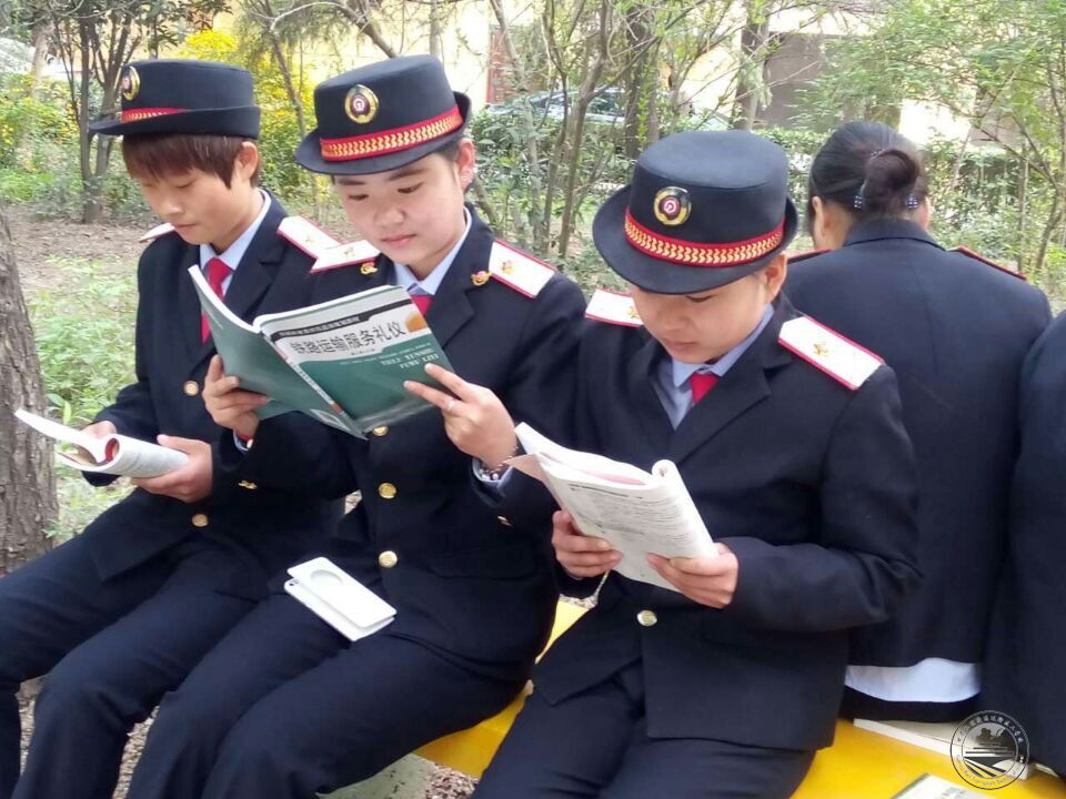 宁夏职业技术学院|甘肃轨道交通运输技工学校