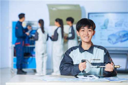 甘肃北方技工学校：汽修专业前景如何