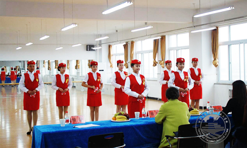 甘肃铁路学校：高铁乘务员面试技巧