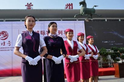 初中毕业学什么专业好，女生学习轨道交通专业好不好
