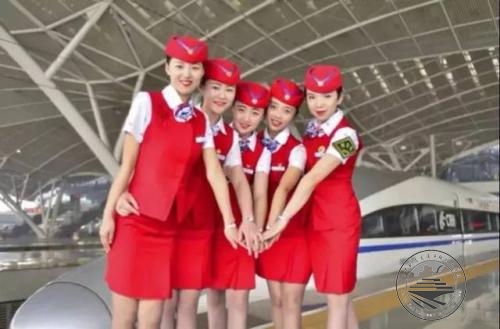 兰州铁路学校的女孩当高铁乘务员好？