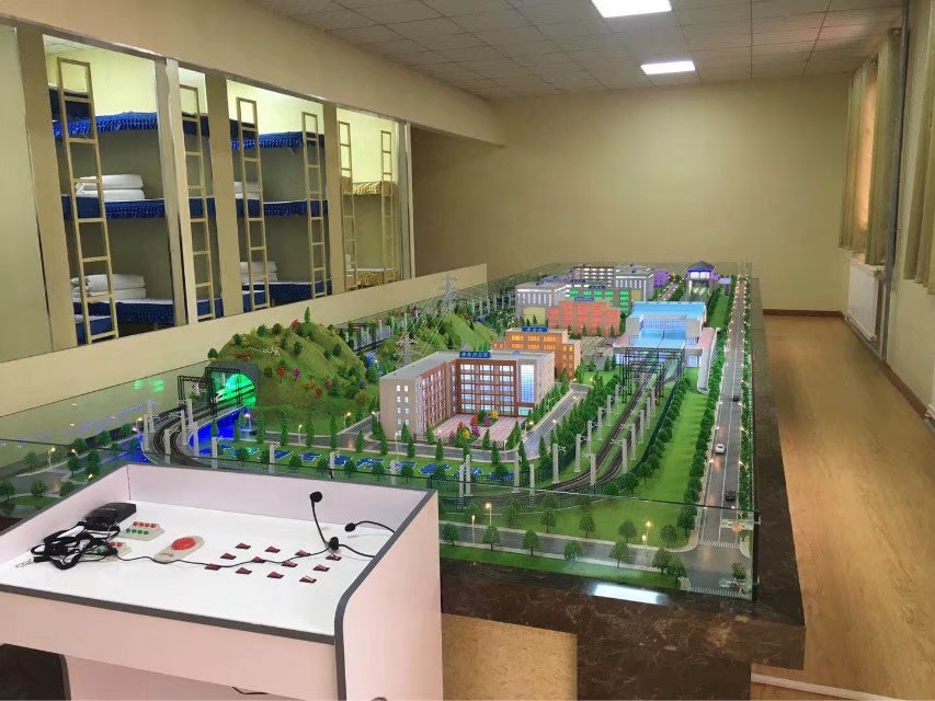  男孩考不上高中可以上铁路学校吗？